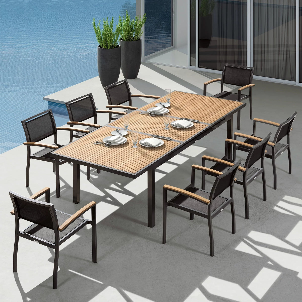 Extendable Teak Outdoor Dining Set for 8 I25096
