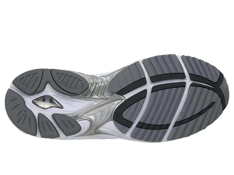 White/Silver Men&s Size 8.5 Shoes M65340