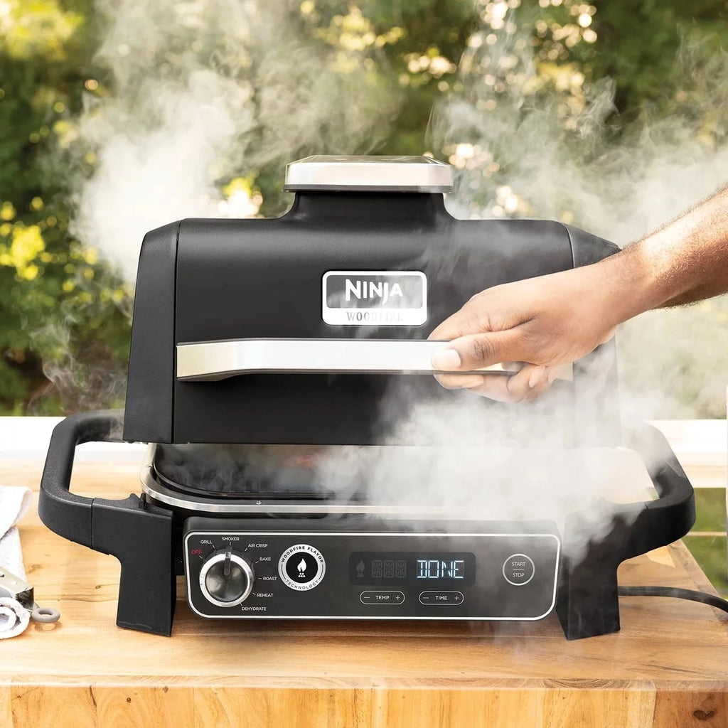 7-in-1 Outdoor Grill & Smoker V87802