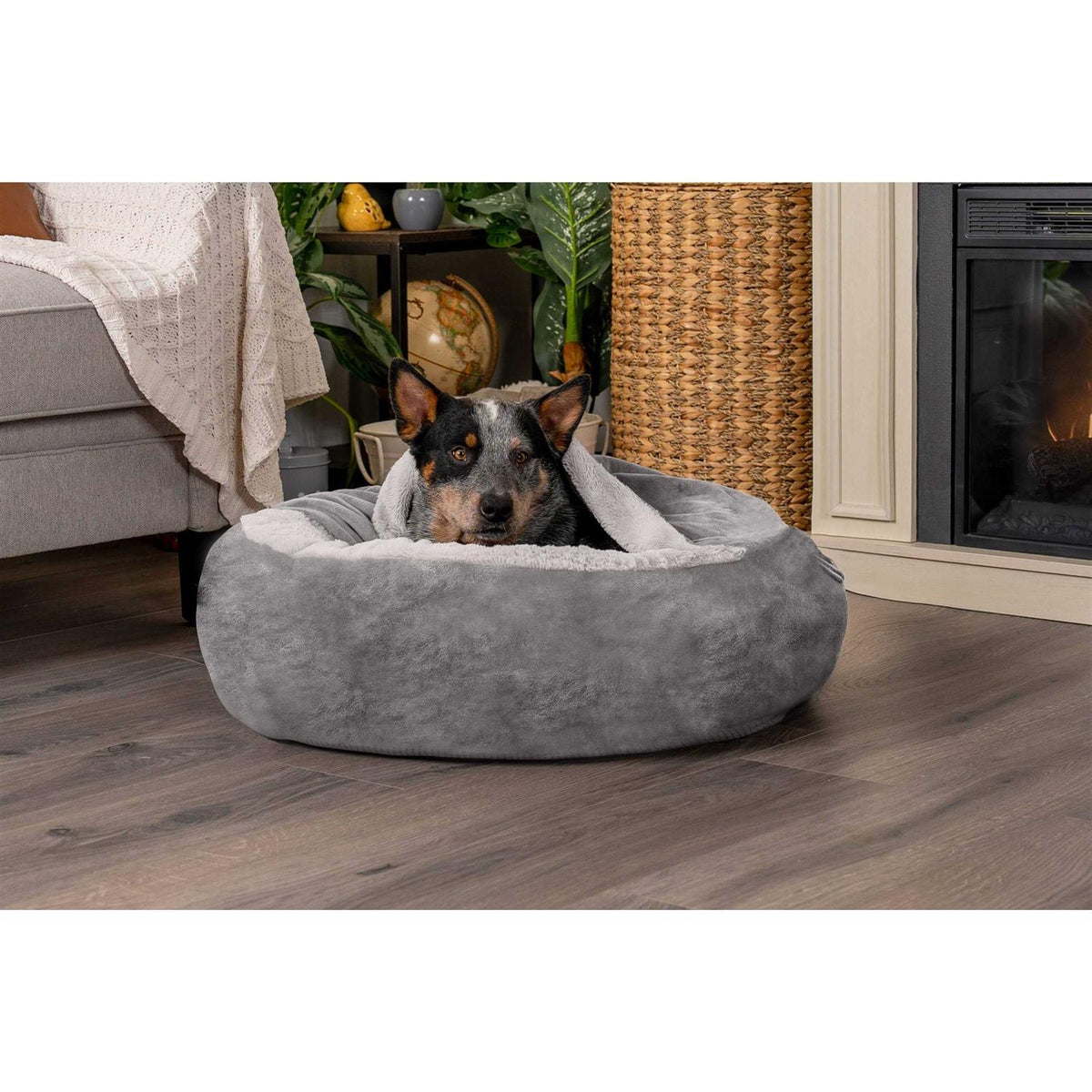 Faux Fur Hooded Donut Bed J95419