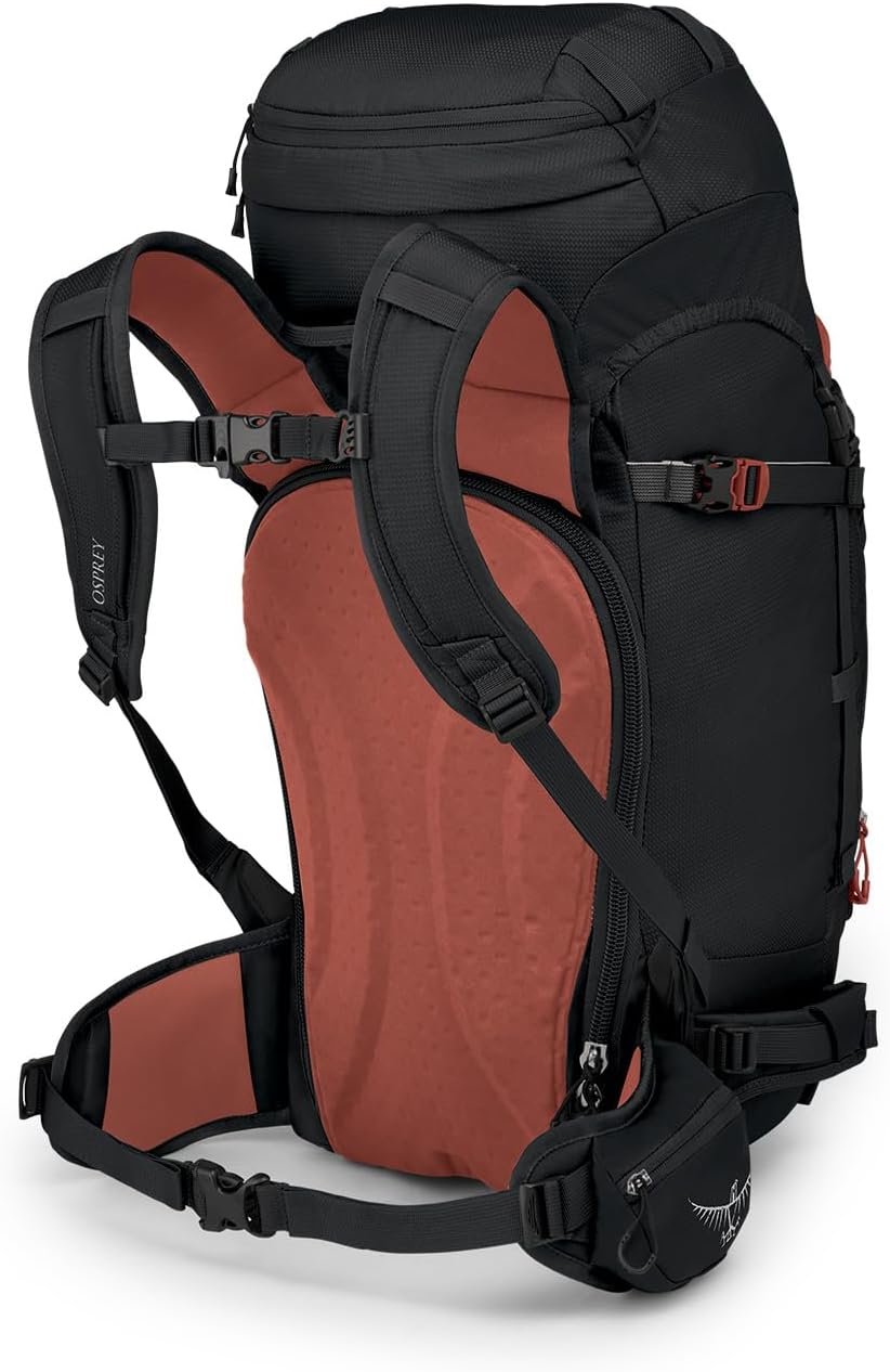 Black 40L Ski and Snowboard Backpack Z14531