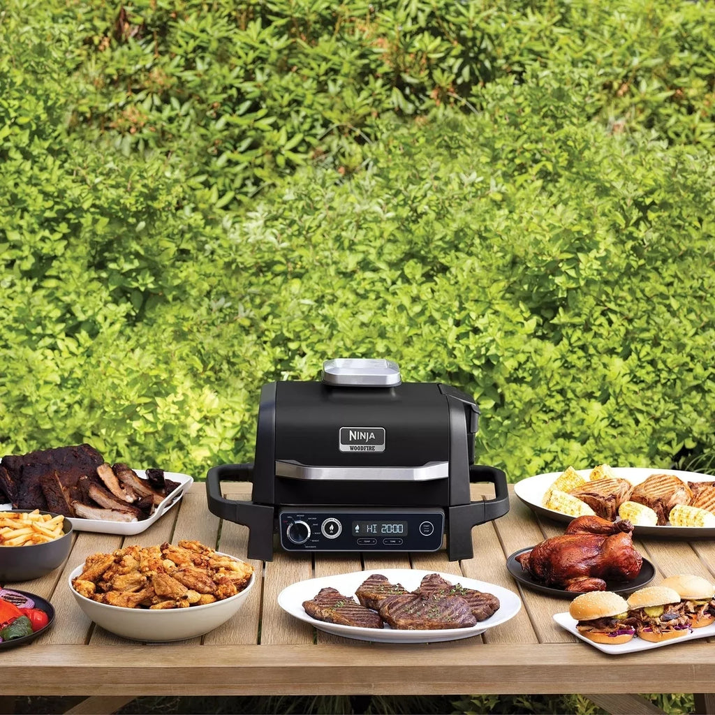 7-in-1 Outdoor Grill & Smoker V87802