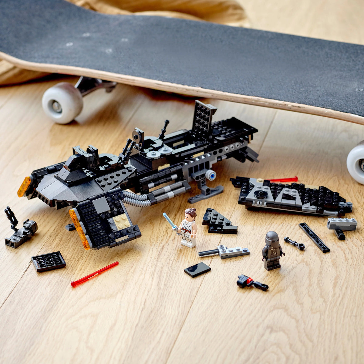 595 Pieces Spacecraft Building Toy V777