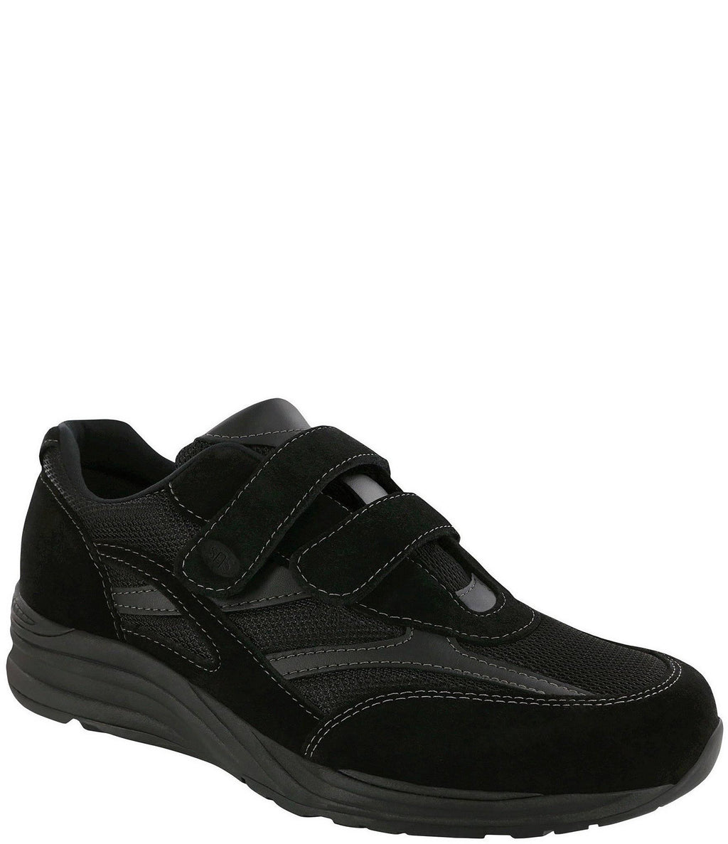 Black 11 Wide Mesh Shoes B23871