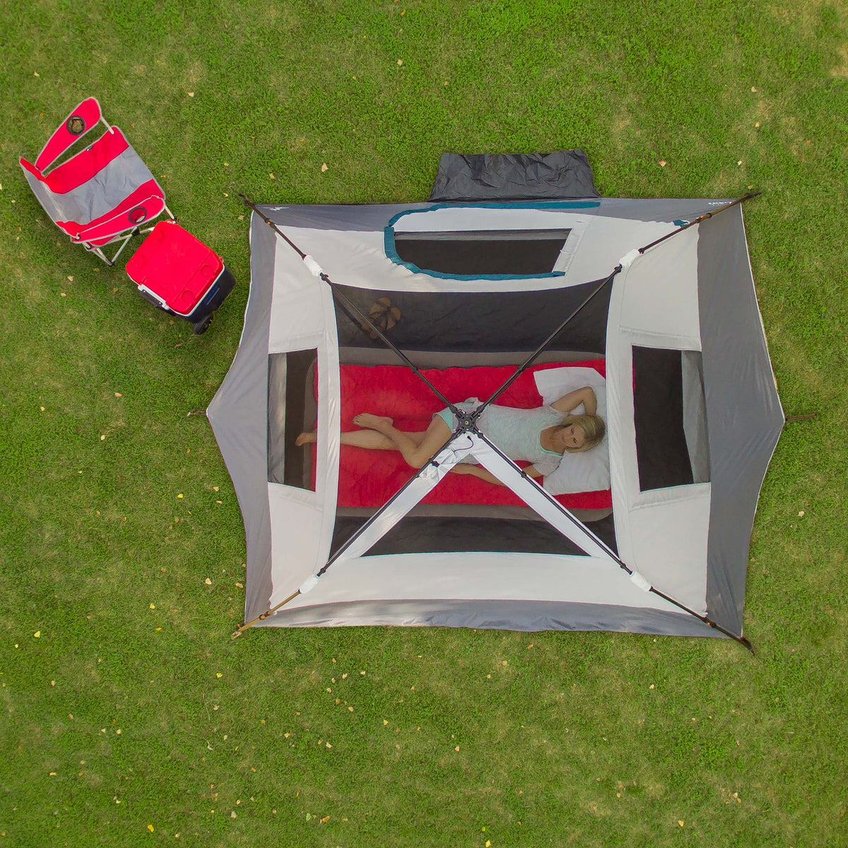 6-Person Instant Cabin Tent with LED Light D665