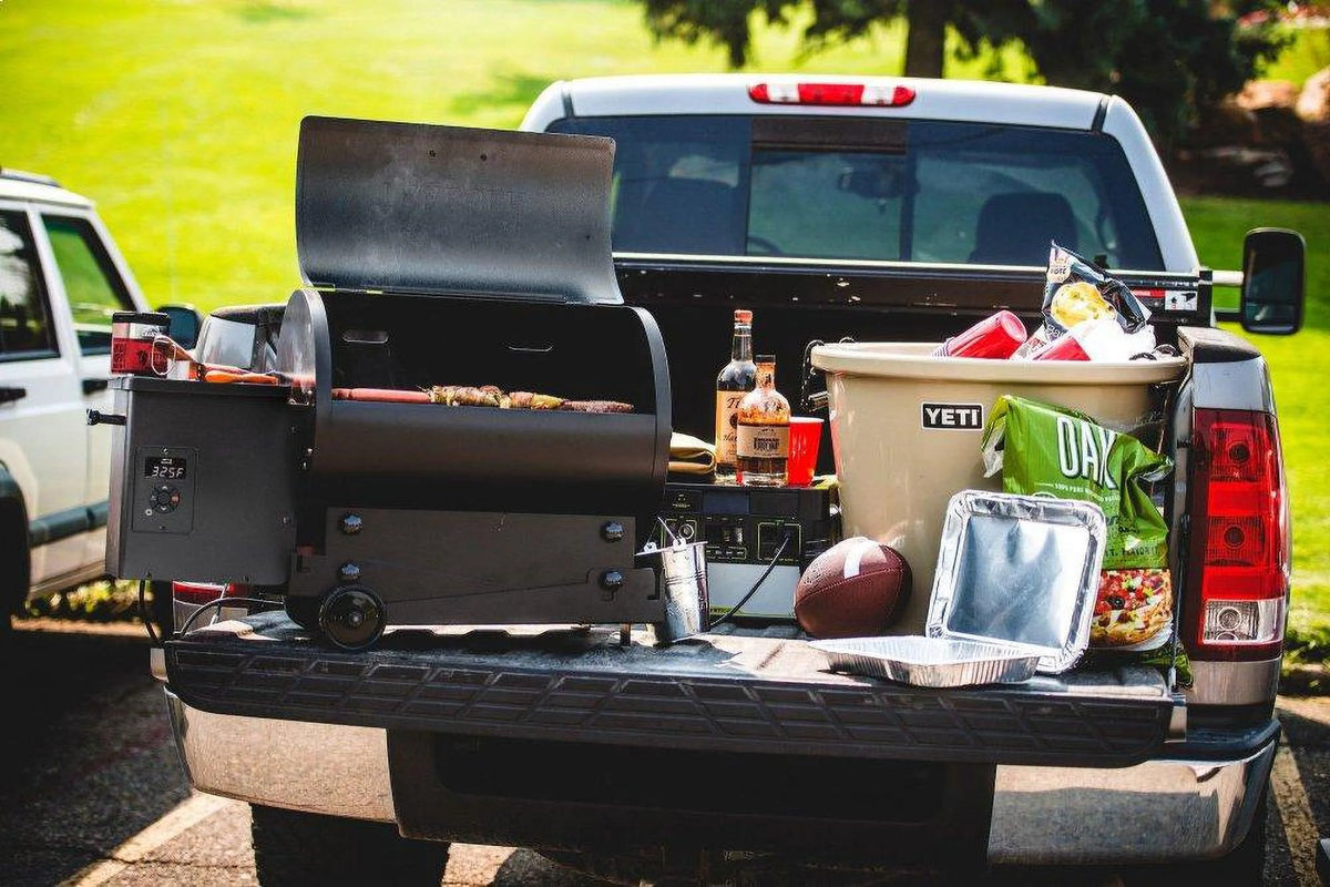 Black Wood Pellet Grill and Smoker W1380