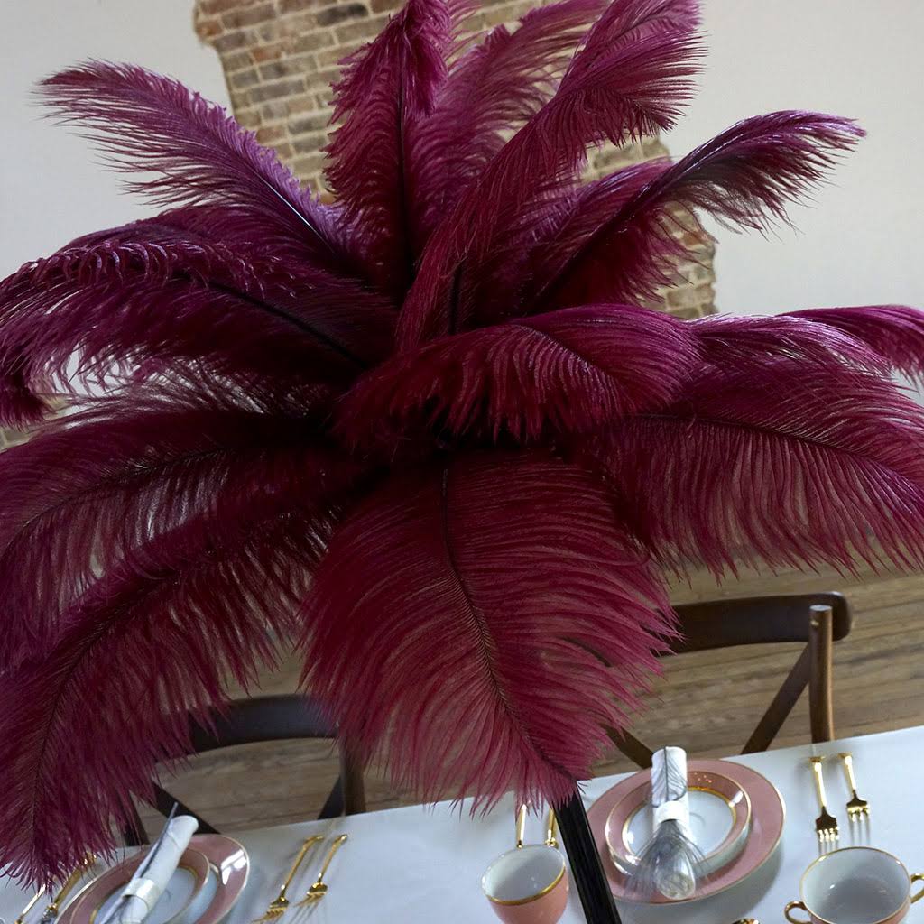 Burgundy Centerpiece with Black Vase T3837