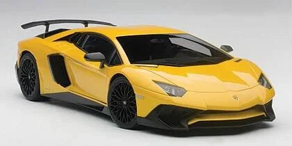 Metallic-yellow 2015 Model Car 1:18 R652421